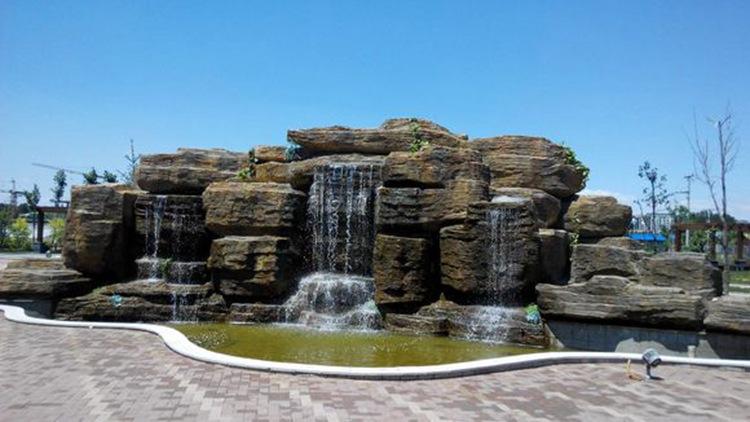 安裝塑石假山的注意事項有哪些